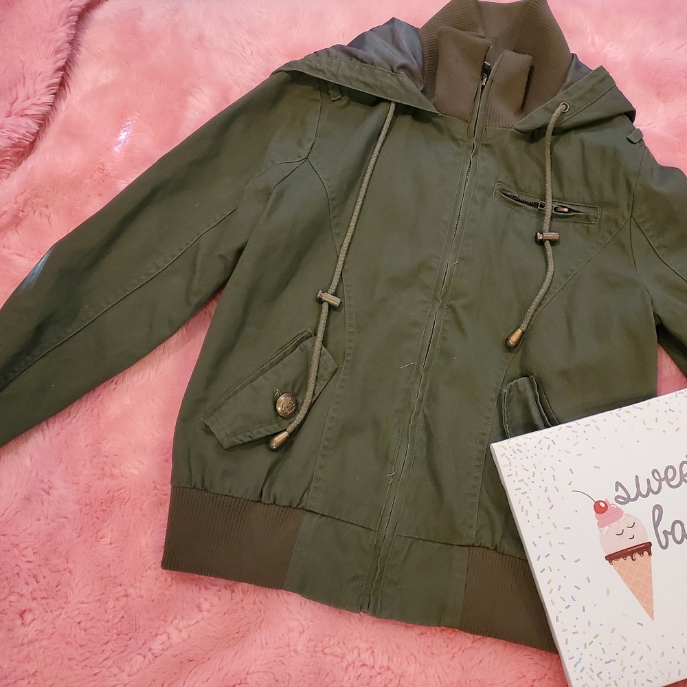 Hooded bomber jacket - Picture 4 of 12